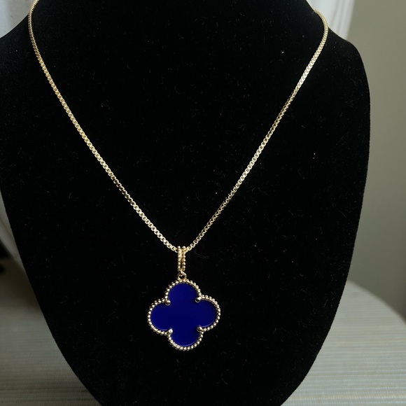 Gold and Blue large Clover Pendant Necklace - Picture 3 of 3